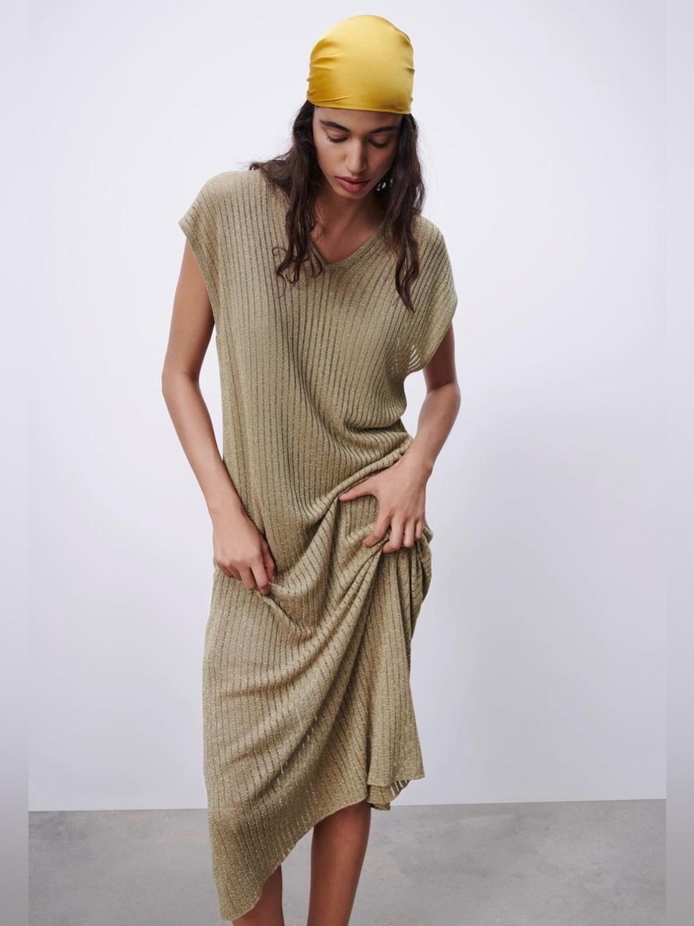 Zara Metallic Thread Knit Tunic Dress in a shimmering golden color size Medium - Picture 14 of 15